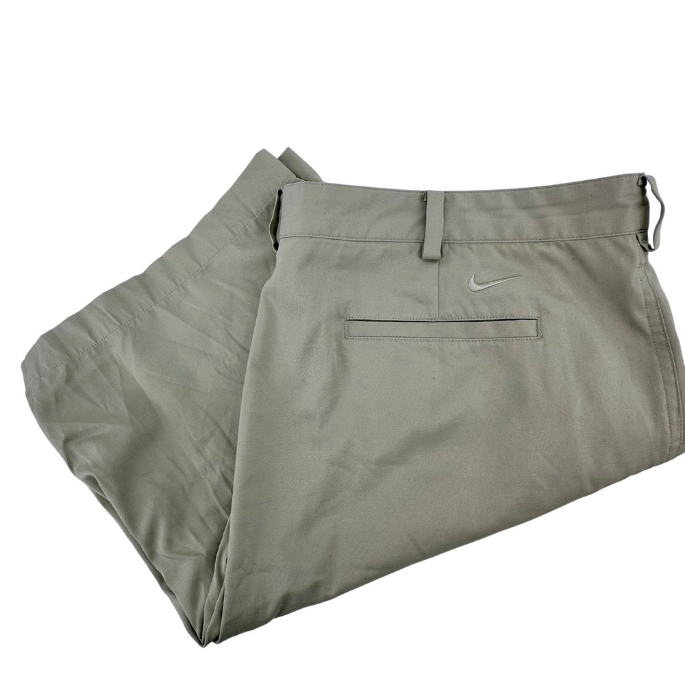Nike Golf Dri-FIT Shorts Mens 40 Tan Khaki Flat Front Performance Stretch 56323